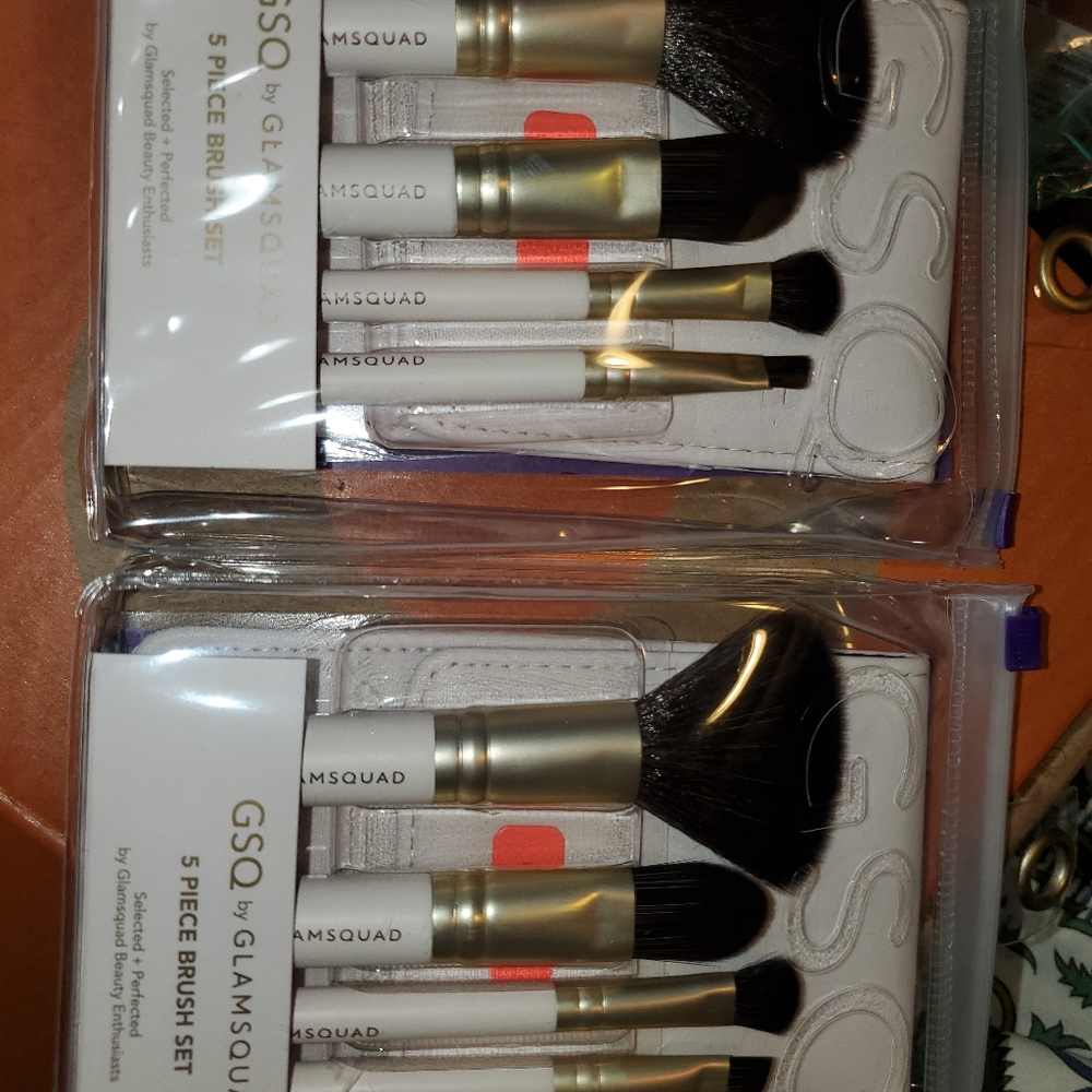 Bundle #24 2 GSQ makeup brushes kits new‎
